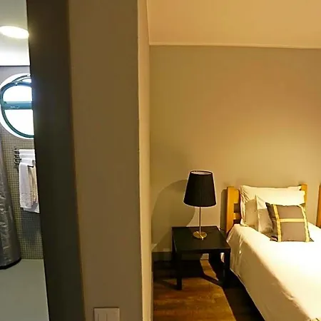 Hi - De Juventude - Casa Do Largo Hostel Setubal